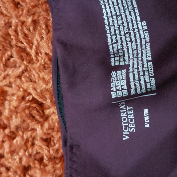 Victorias Secret Incredible Essential Legging Woman Size 8 - Picture 5 of 6